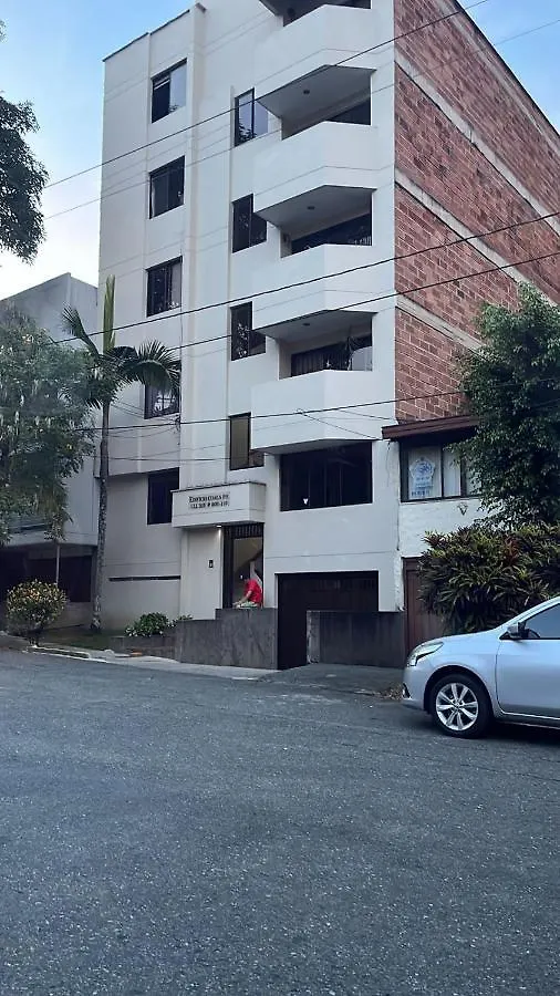 Apartamento 4 Habitaciones Sector Estrato 5 Laureles Medellín Pansiyon