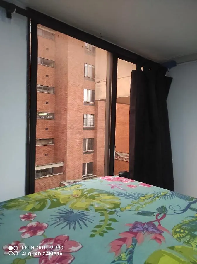 Apartamento 4 Habitaciones Sector Estrato 5 Laureles メデジン ホームステイ