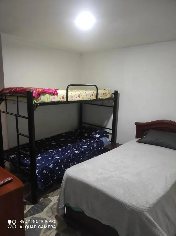 Apartamento 4 Habitaciones Sector Estrato 5 Laureles Medellin Colombia